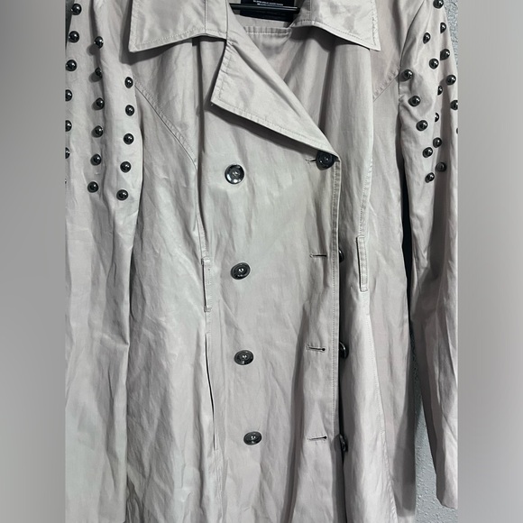 Coat from Pretty Little Liars - Picture 3 of 4